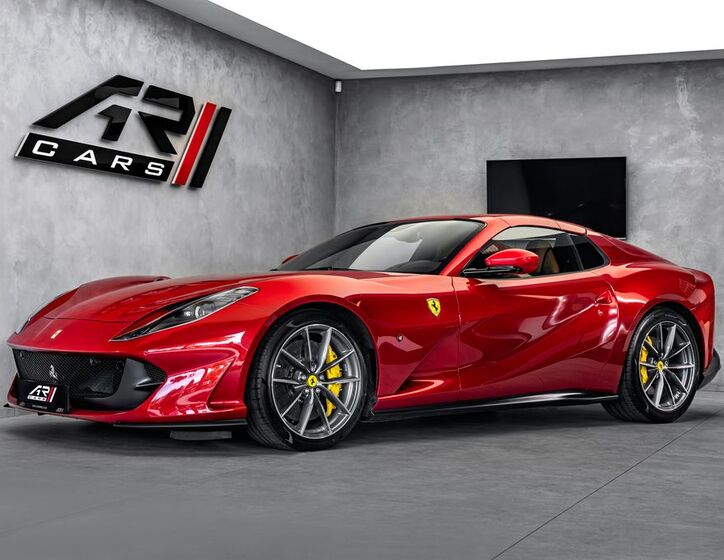 Ferrari 812 1