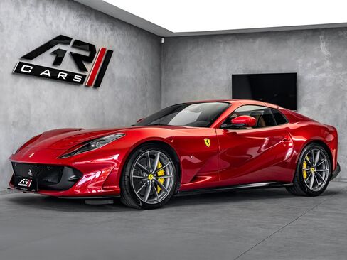 Ferrari 812