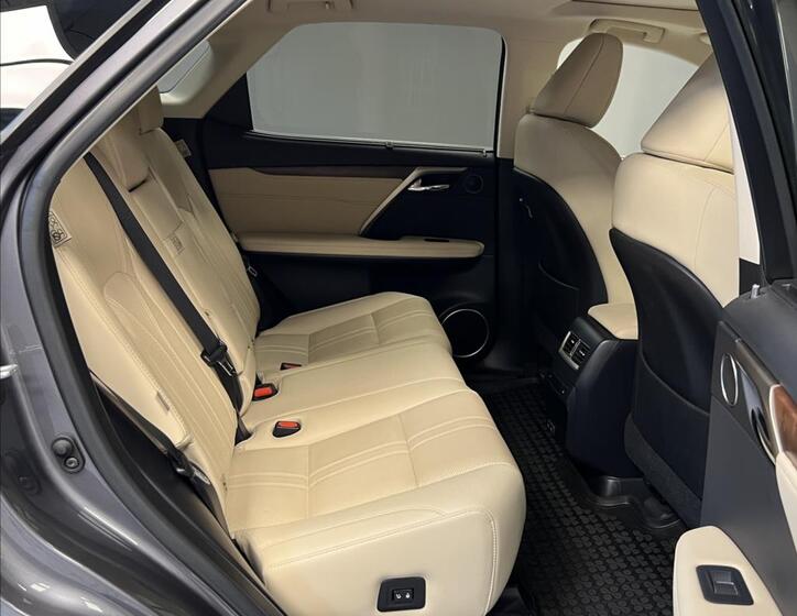 Lexus RX 450h 10