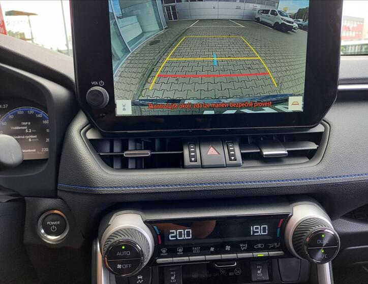 Toyota RAV4 13