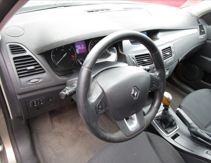 Renault Laguna 10
