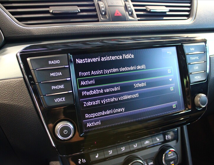 Škoda Superb 19