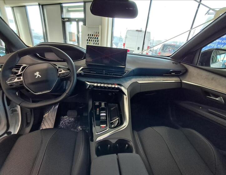 Peugeot 5008 6