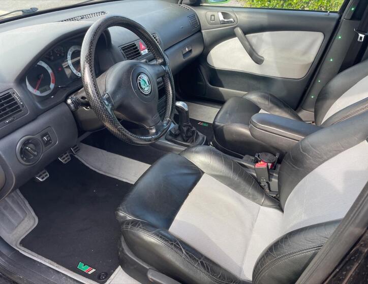 Škoda Octavia 12