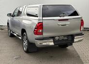 Toyota Hilux 4