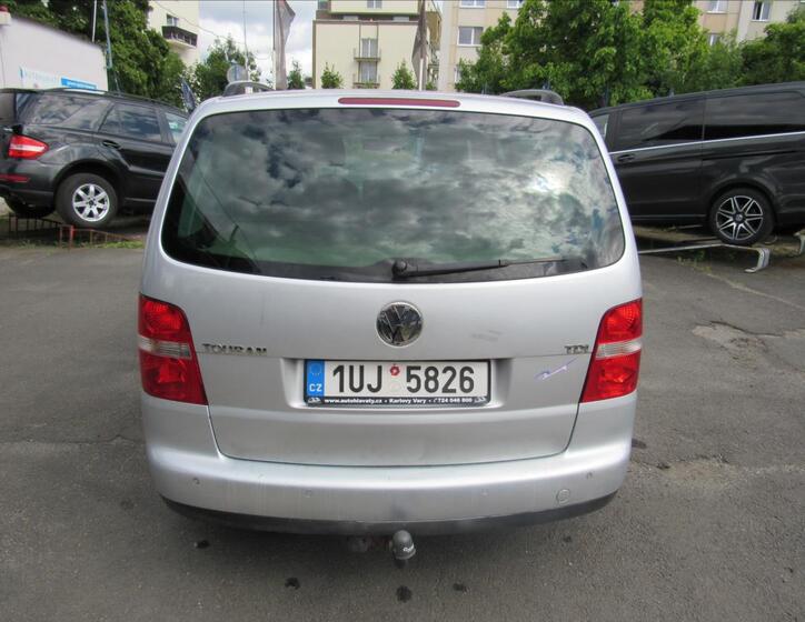 Volkswagen Touran 5