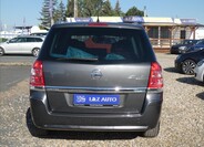 Opel Zafira 4