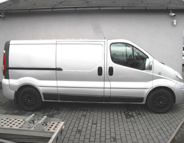Opel Vivaro 7