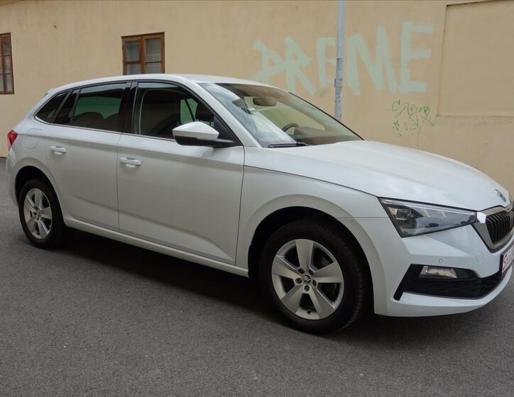 Škoda Scala 10