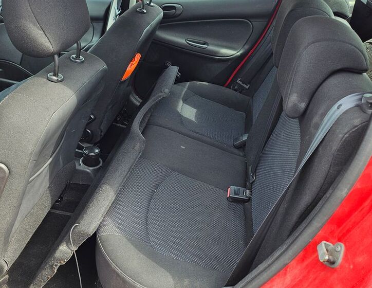 Peugeot 206 8