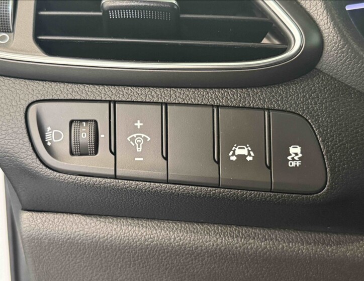 Hyundai i30 19