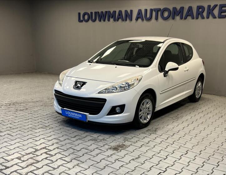 Peugeot 207 1