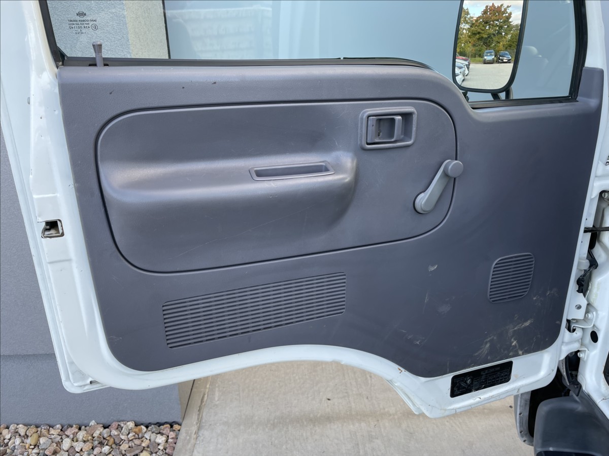 Nissan Cabstar
