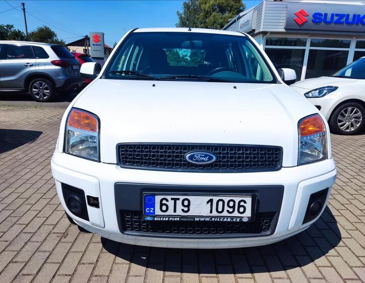 Ford Fusion 5
