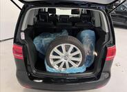 Volkswagen Touran 25