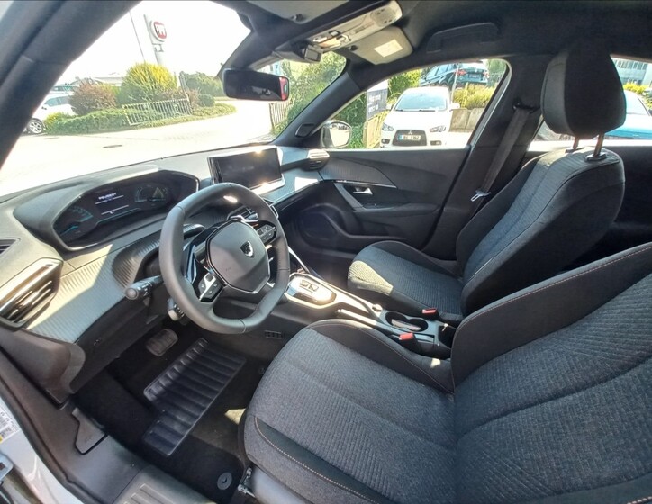 Peugeot 2008 9