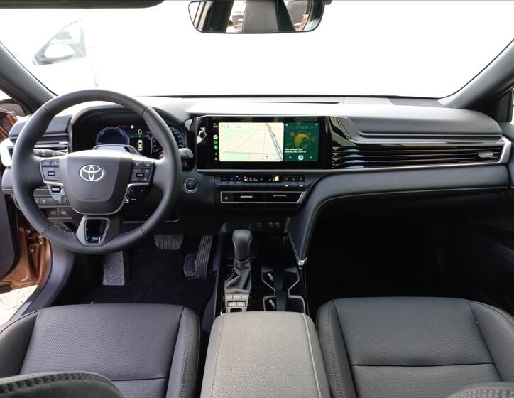 Toyota Camry 11