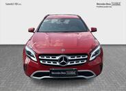 Mercedes-Benz GLA 8
