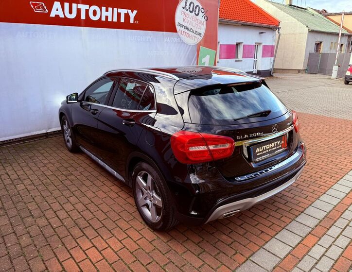 Mercedes-Benz GLA 9