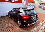 Mercedes-Benz GLA 9