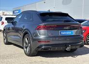 Audi Q8 3