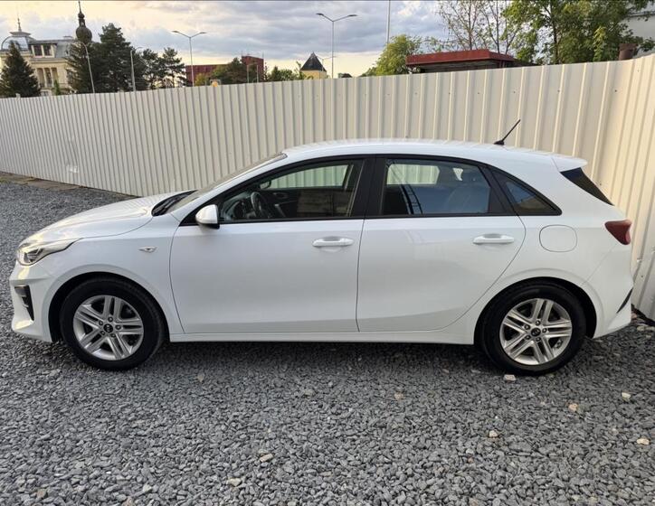 KIA Ceed 4
