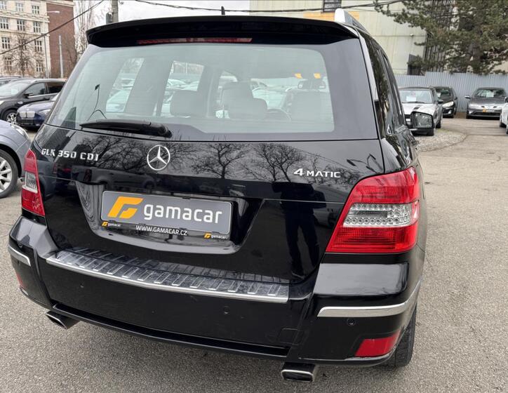 Mercedes-Benz GLK 9