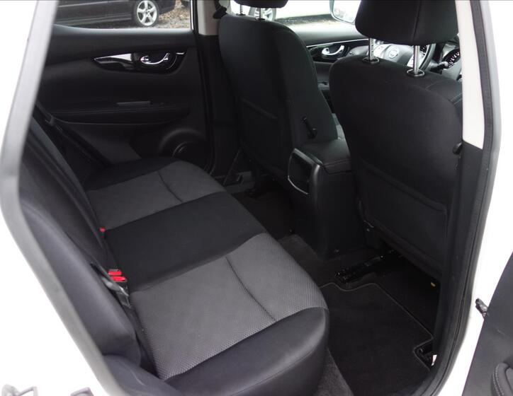 Nissan Qashqai 30