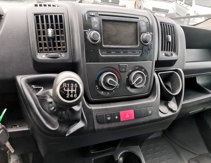 Peugeot Boxer 9