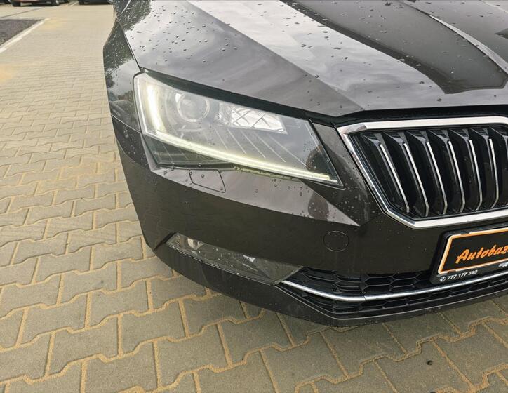 Škoda Superb 46
