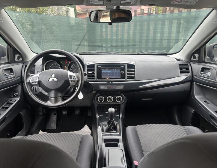 Mitsubishi Lancer 14