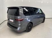 Volkswagen Multivan 2