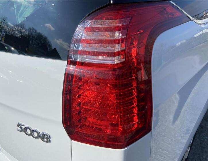 Peugeot 5008 31