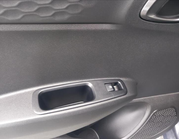 Hyundai i10 18