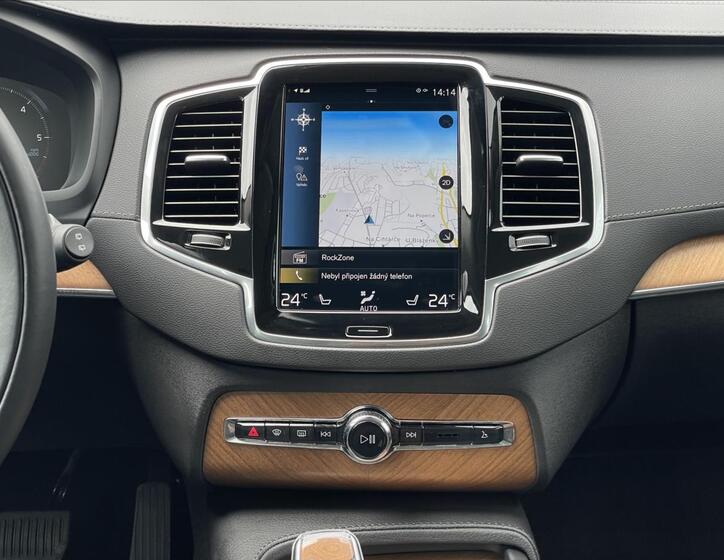 Volvo XC90 11