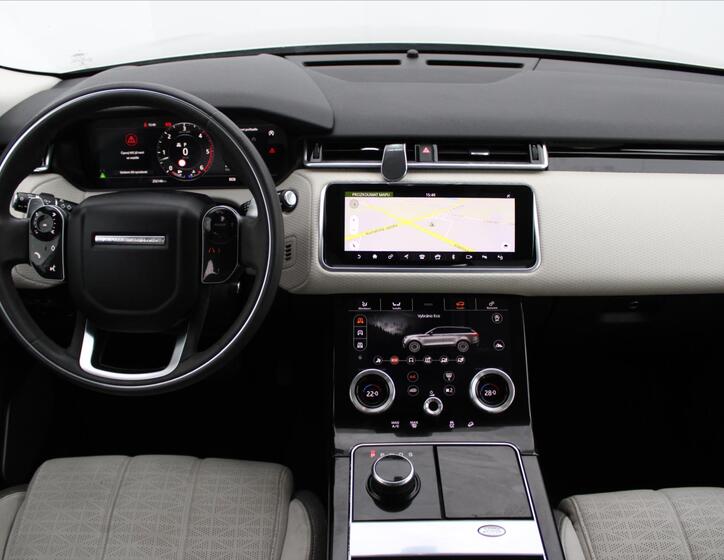 Land Rover Range Rover Velar 14