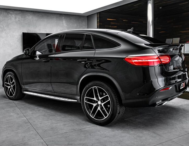 Mercedes-Benz GLE 7