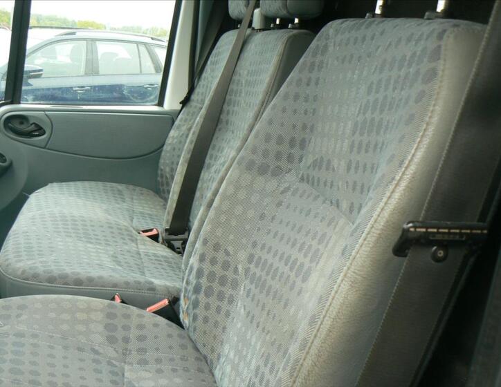 Ford Transit 9