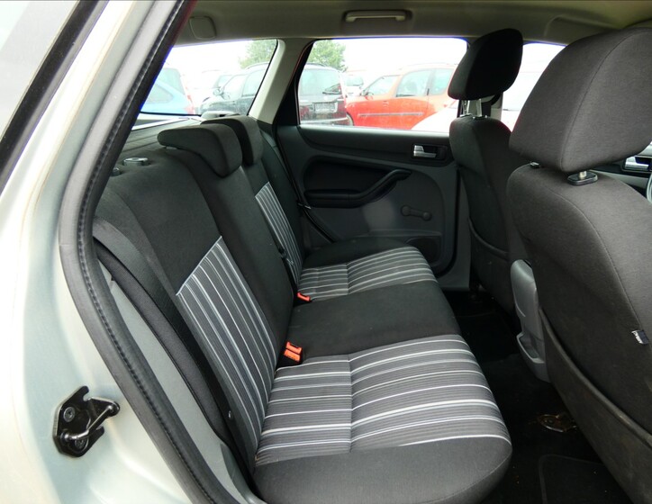 Ford Focus 11