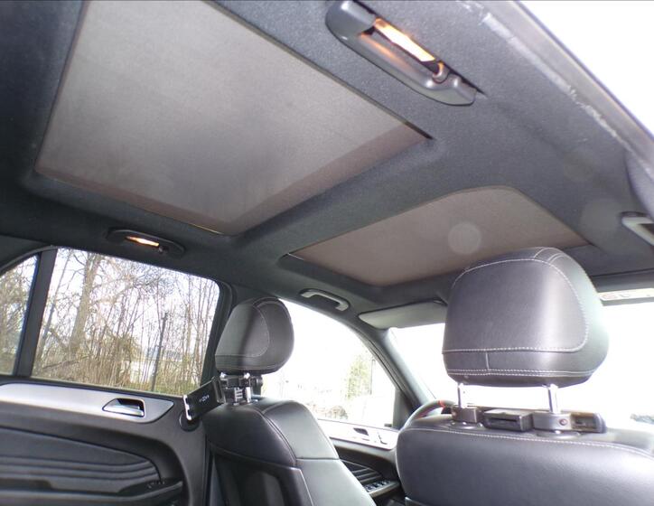 Mercedes-Benz GLE 8