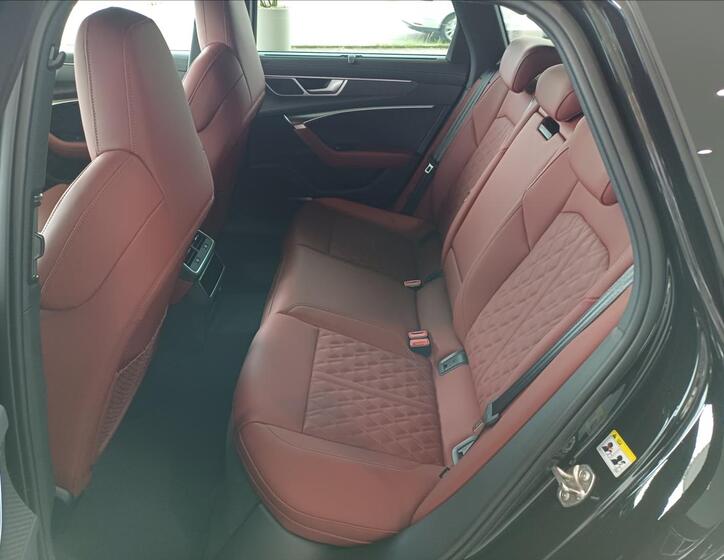 Audi S6 10