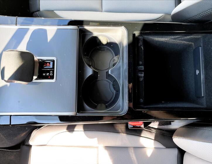 Land Rover Range Rover Velar 29