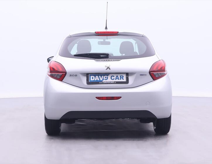 Peugeot 208 6