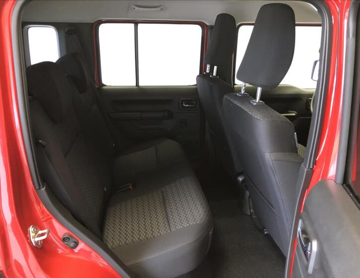 Suzuki Jimny 11