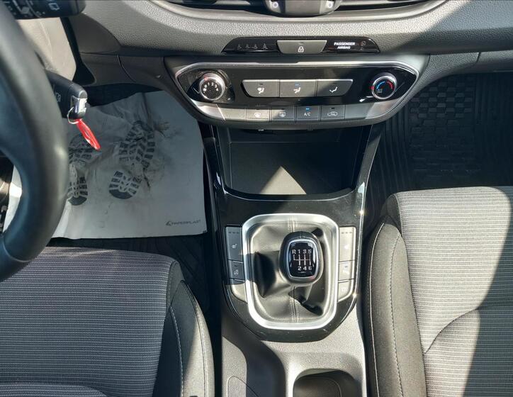 Hyundai i30 12