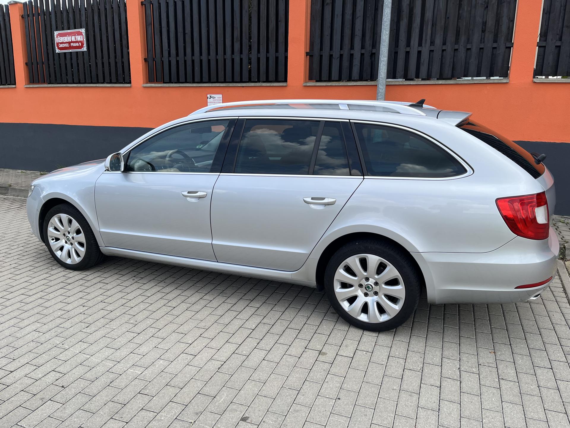 Škoda Superb
