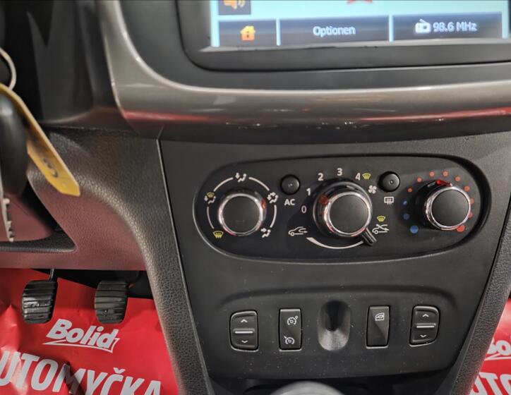 Dacia Sandero 16