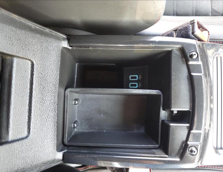 Ford Kuga 42