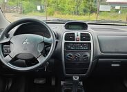 Mitsubishi Space Star 9