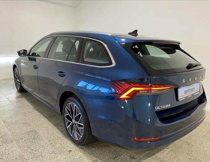 Škoda Octavia 23